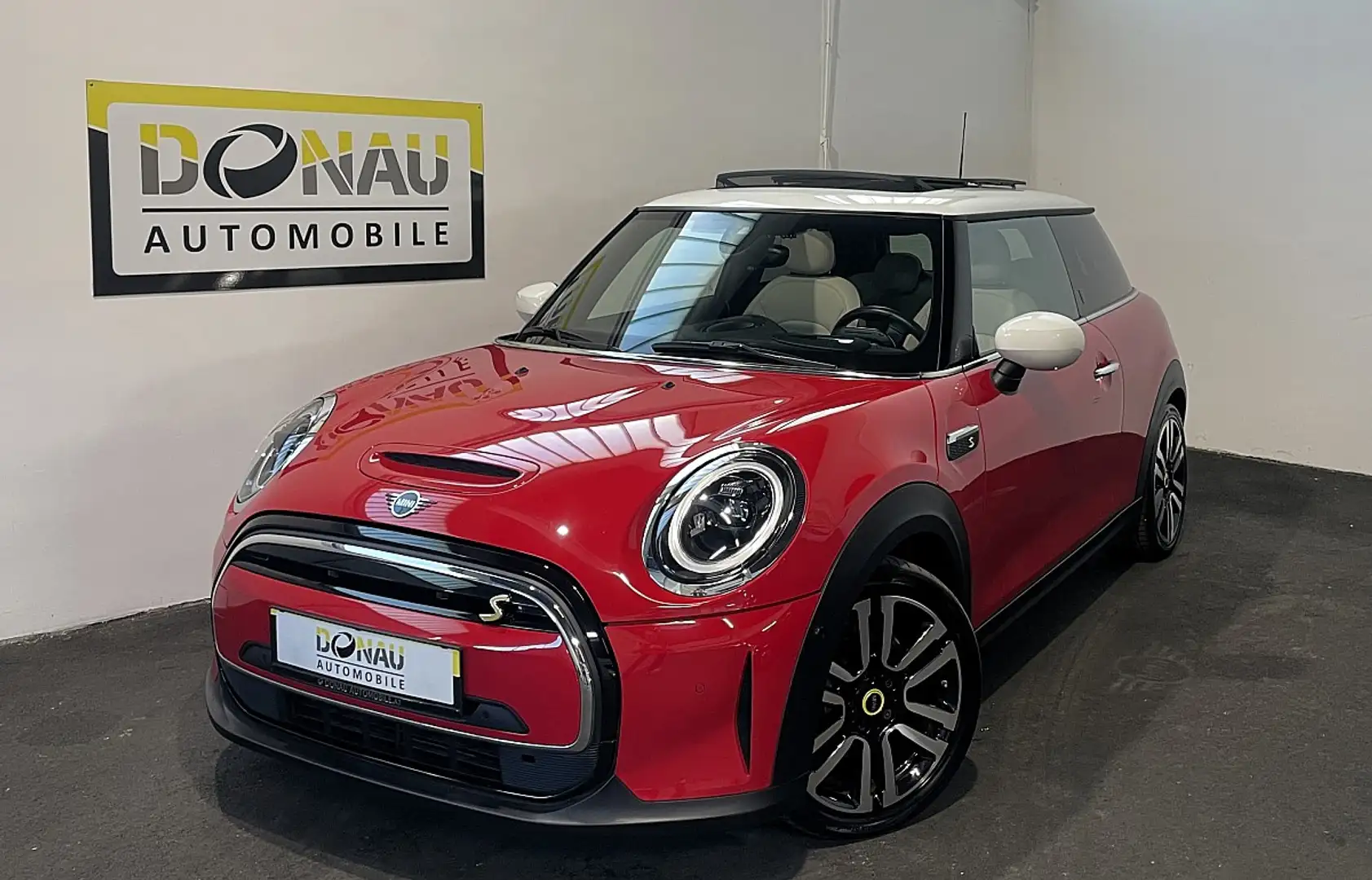 MINI Cooper S MINI Cooper SE 32,6kWh Aut. * Leder * Radar * P... Rot - 1