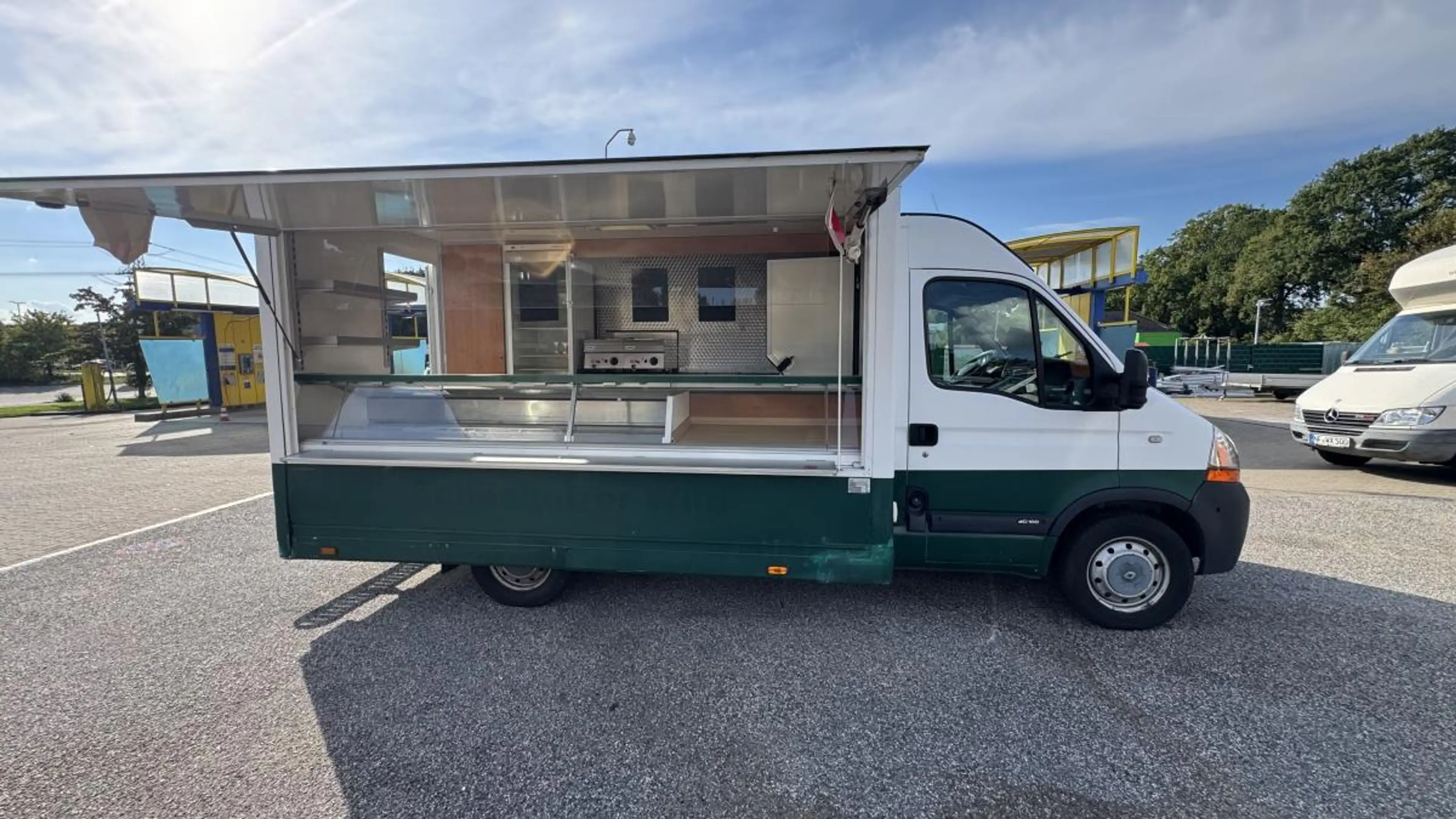 Renault Master Verkaufsfahrzeug — photo 9