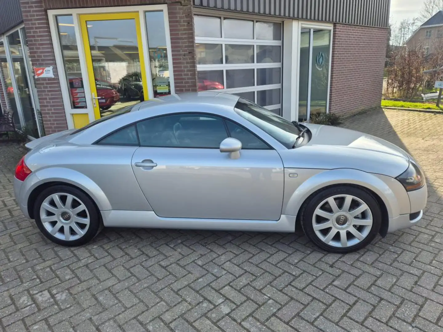 Audi TT 1.8 5V Turbo, DIT IS EEN RIJKLAARPRIJS. EEN HELE M Gris - 2