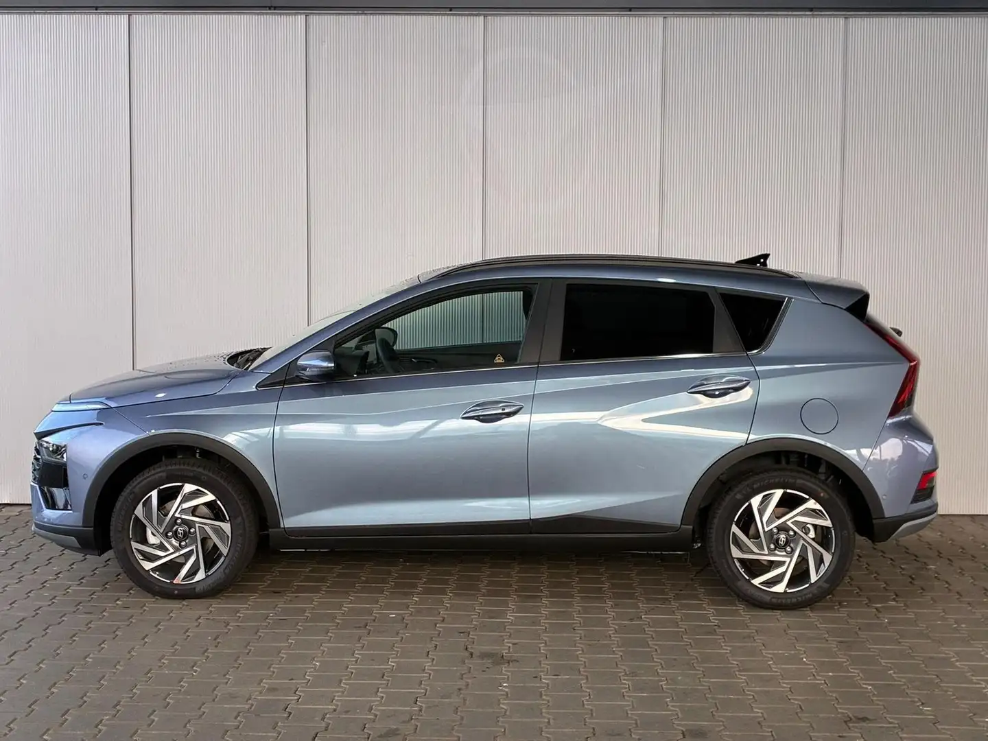 Hyundai BAYON Premium 1.0 T-GDI 100 PS 48V 7DCT / Keyless ACC... Blau - 2