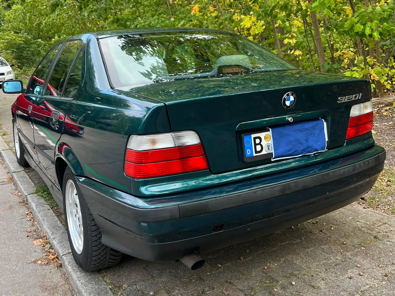 BMW 320i Exclusiv Edition, foto 3