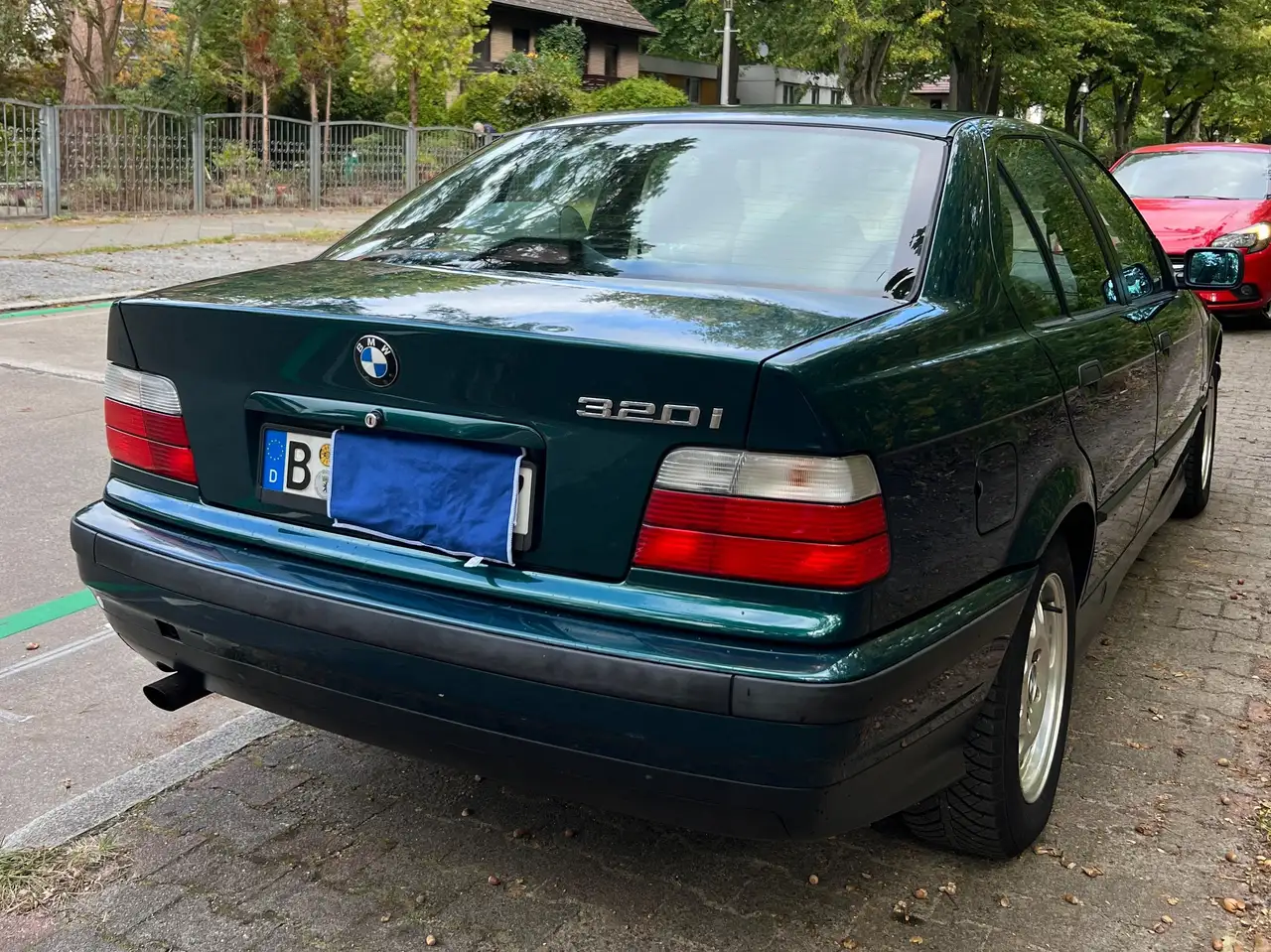 BMW 320i Exclusiv Edition, foto 4