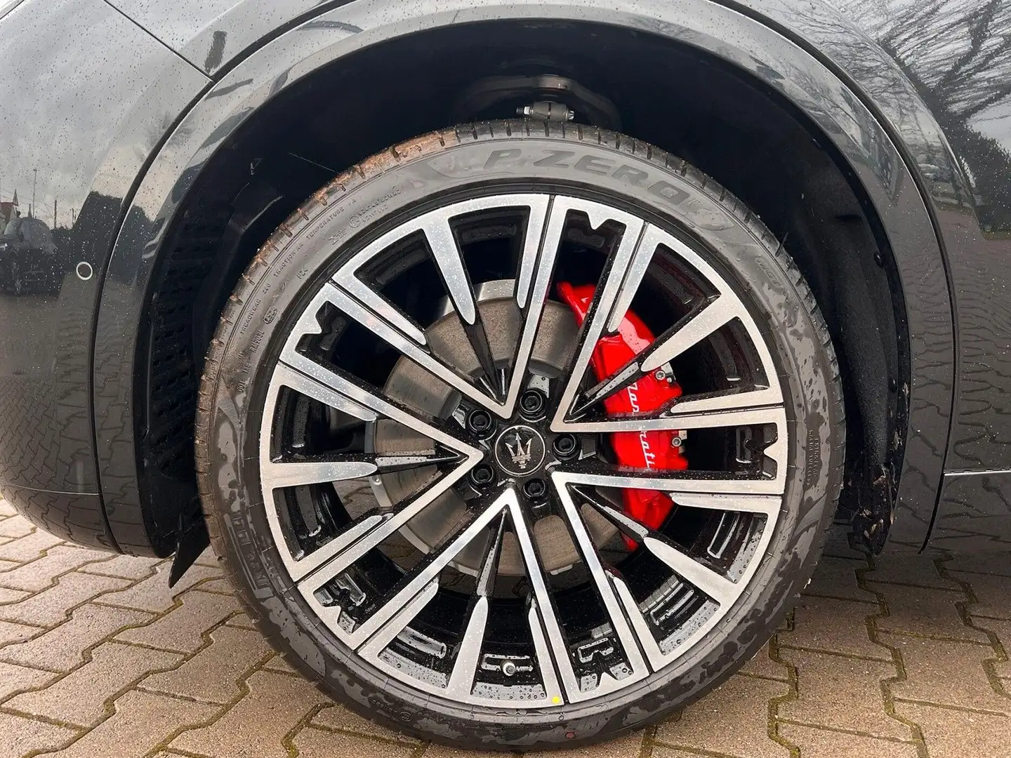 Maserati Grecale Modena Hybrid AWD MJ 25 ACC HUD LED SD Чёрный - 2