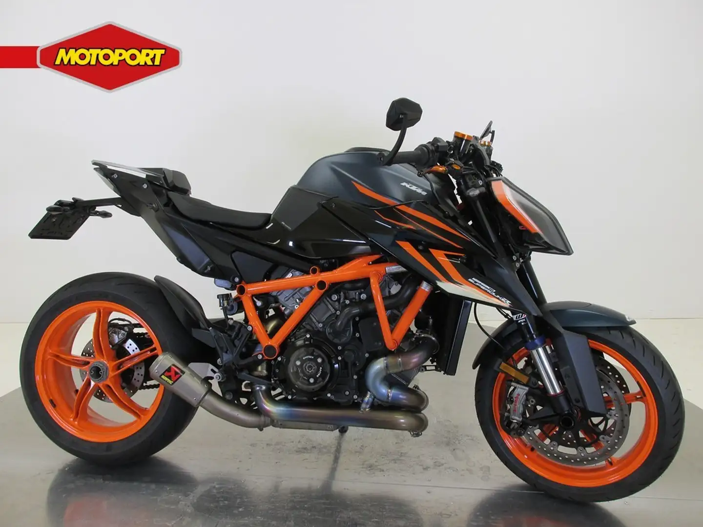 KTM 1290 Super Duke R EVO Zwart - 1