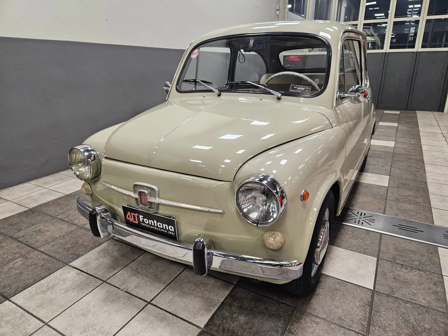 Fiat 600 D Beige - 1