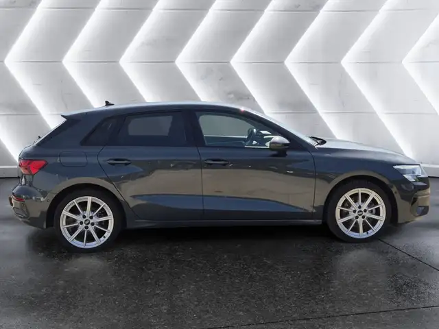 Audi A3 view 5