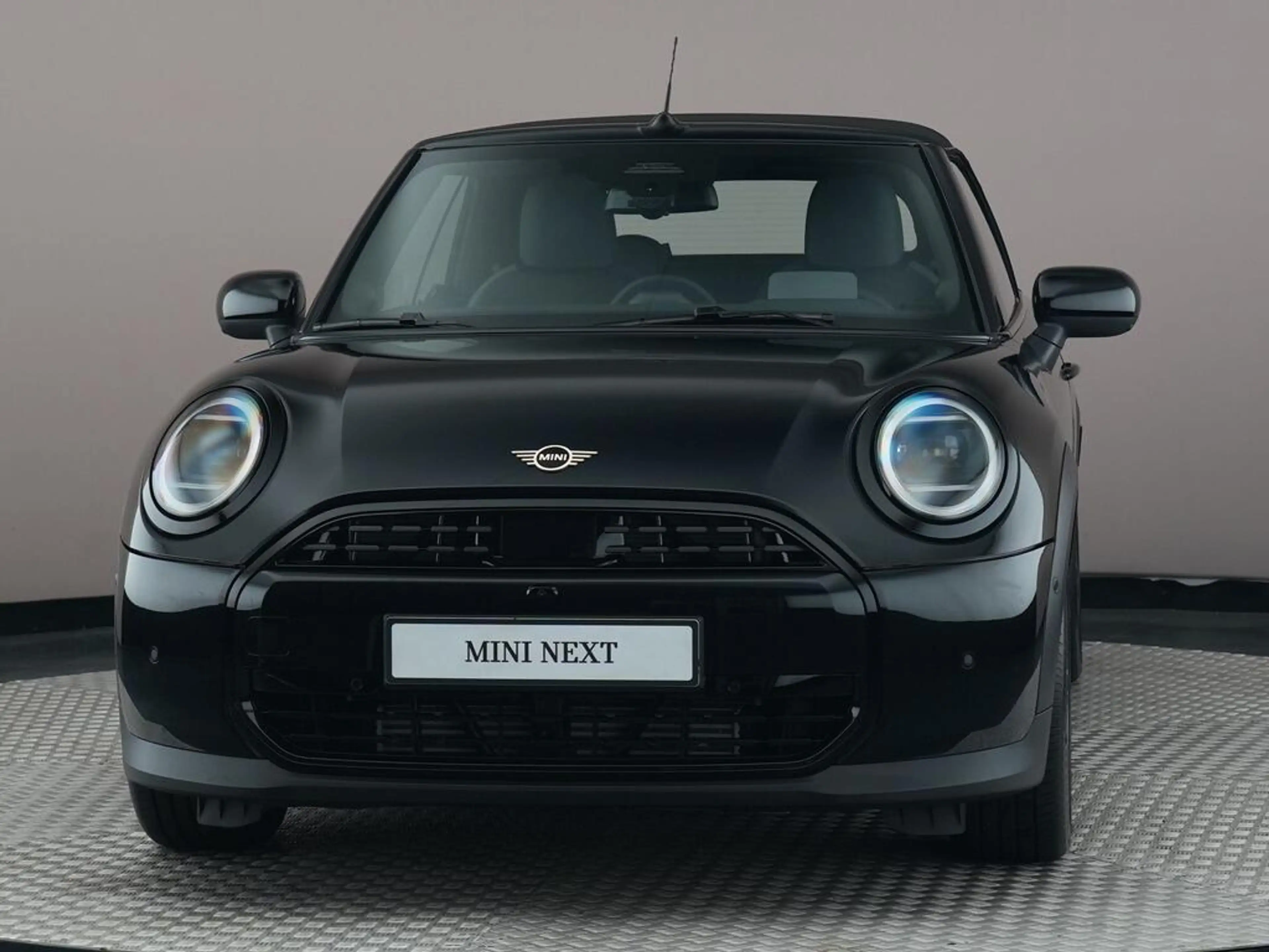 MINI Cooper C Cabrio 2.0 Classic L — photo 2