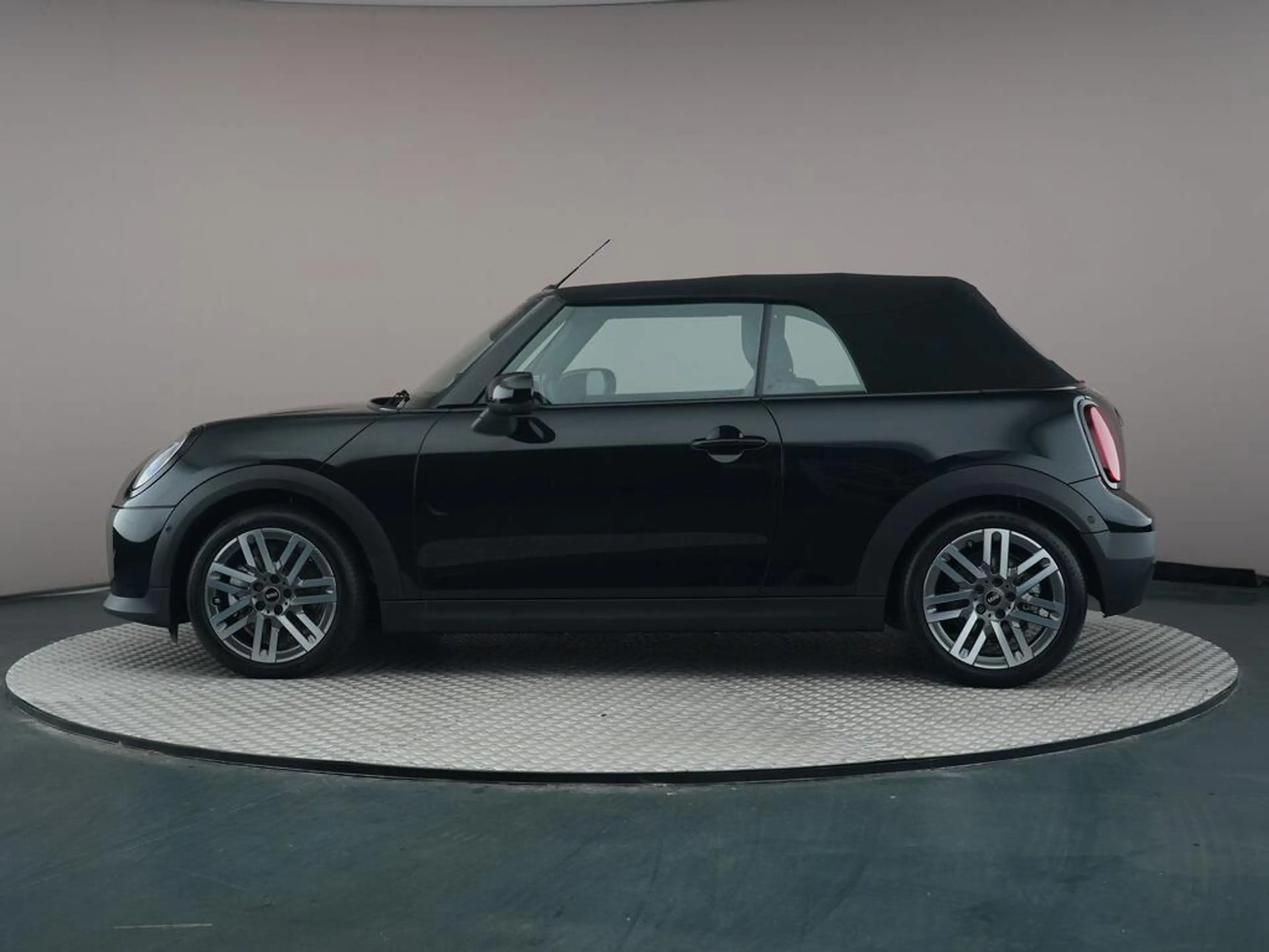 MINI Cooper C Cabrio 2.0 Classic L — photo 8