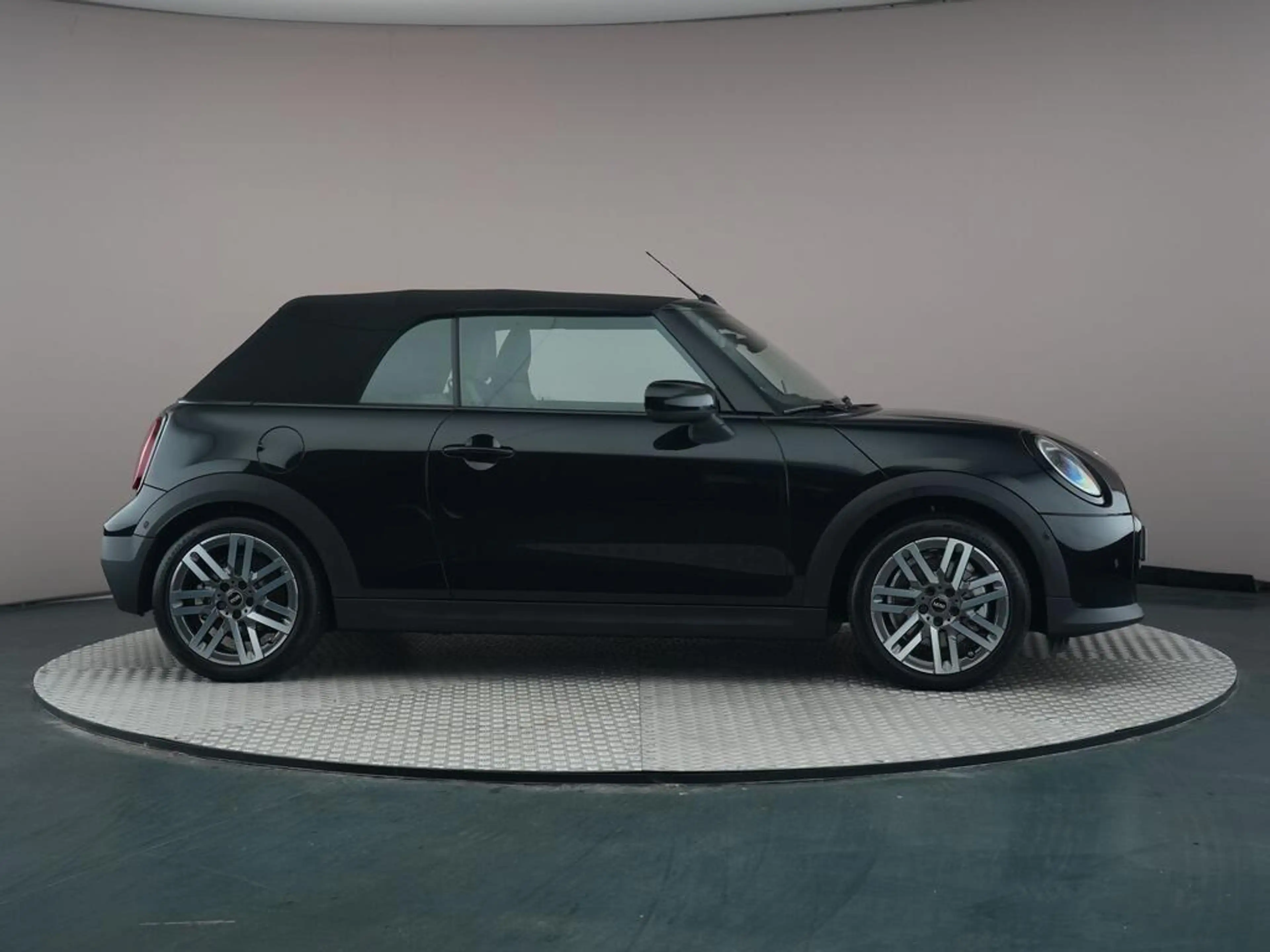 MINI Cooper C Cabrio 2.0 Classic L — photo 7