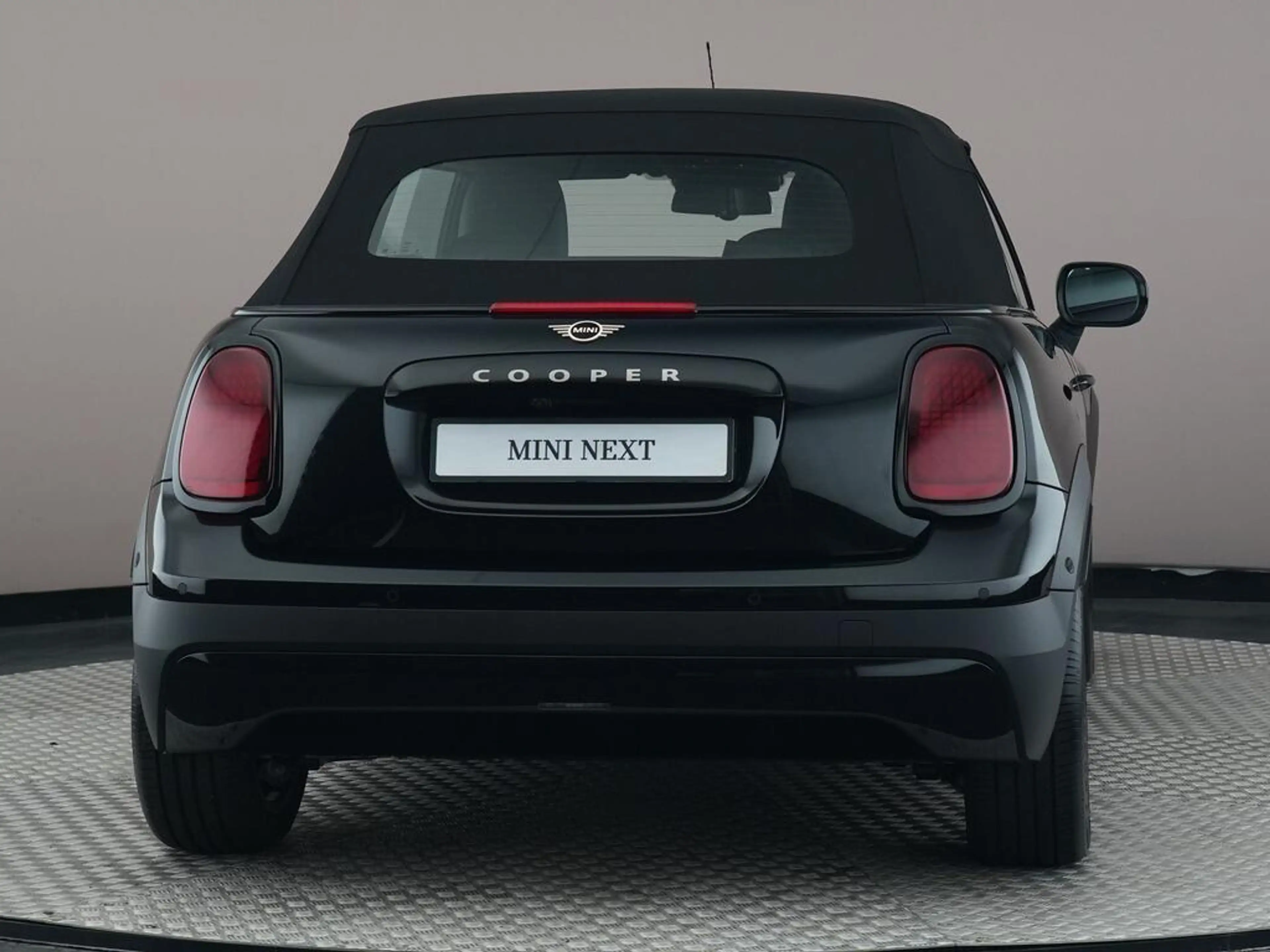 MINI Cooper C Cabrio 2.0 Classic L — photo 9