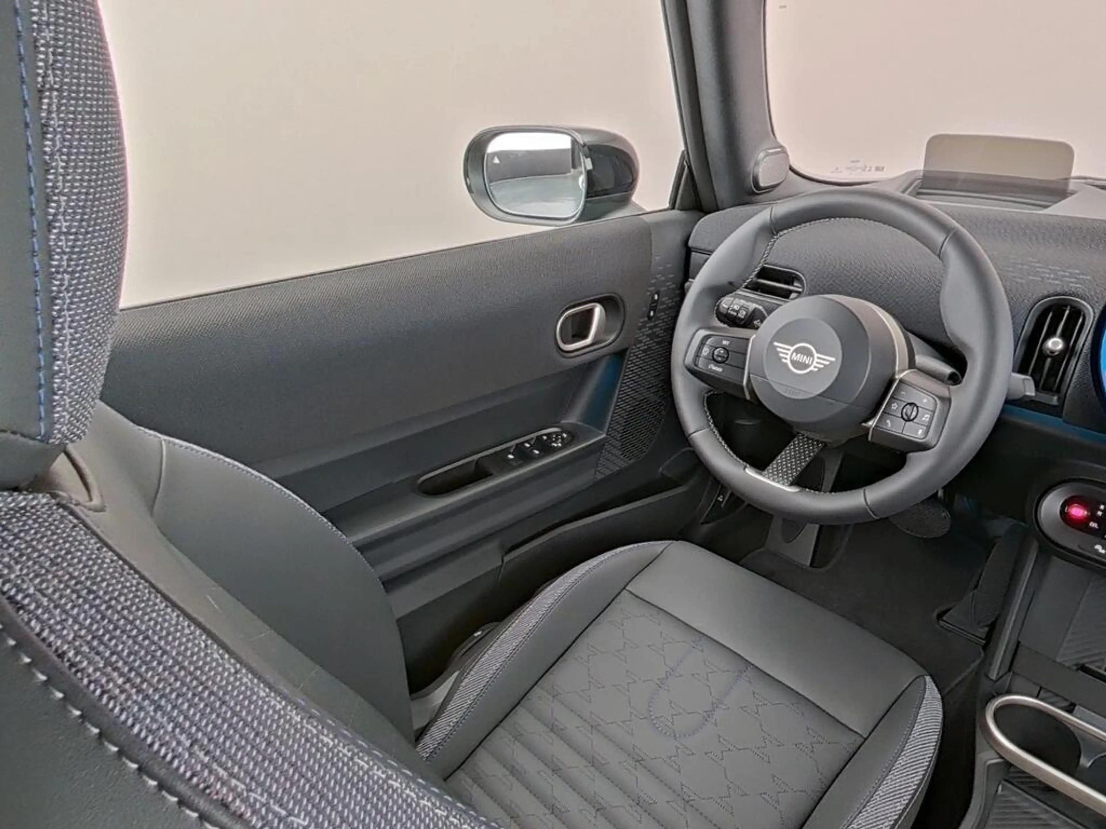 MINI Cooper C Cabrio 2.0 Classic L — photo 4