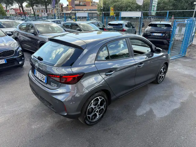 MG MG3 view 7