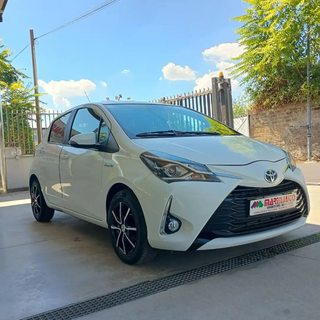Toyota Yaris 1.5 Hybrid 5 porte Cool Bianco - 2