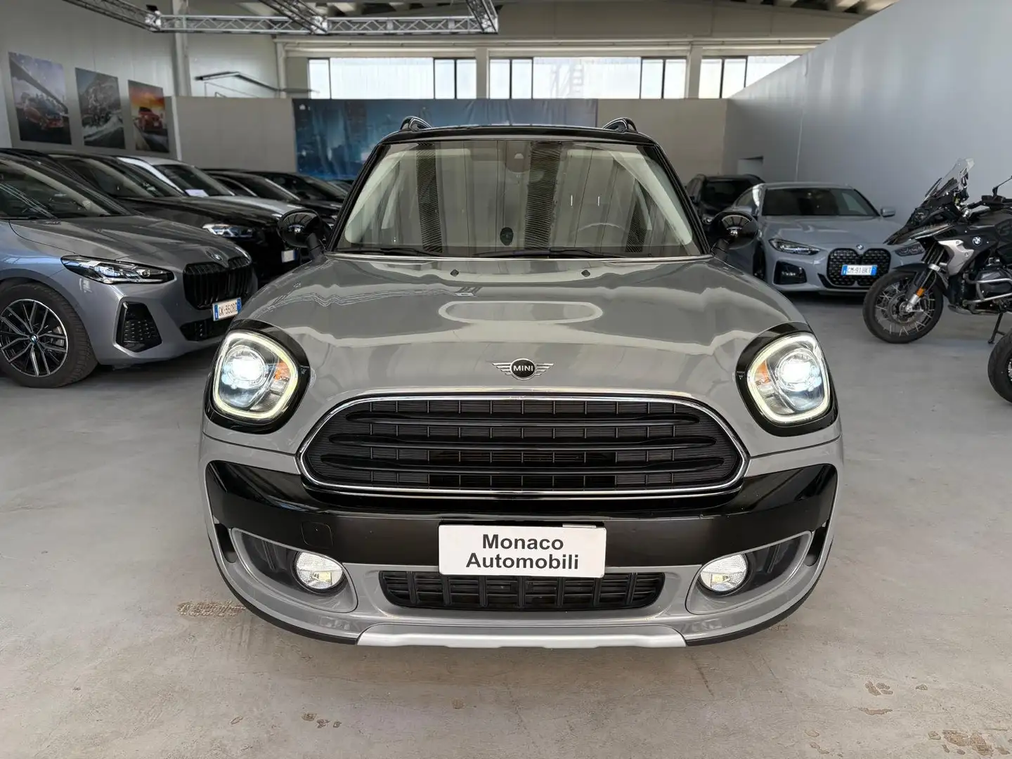 MINI Cooper D Countryman Mini Countryman 2.0 Cooper D Boost auto Grigio - 2
