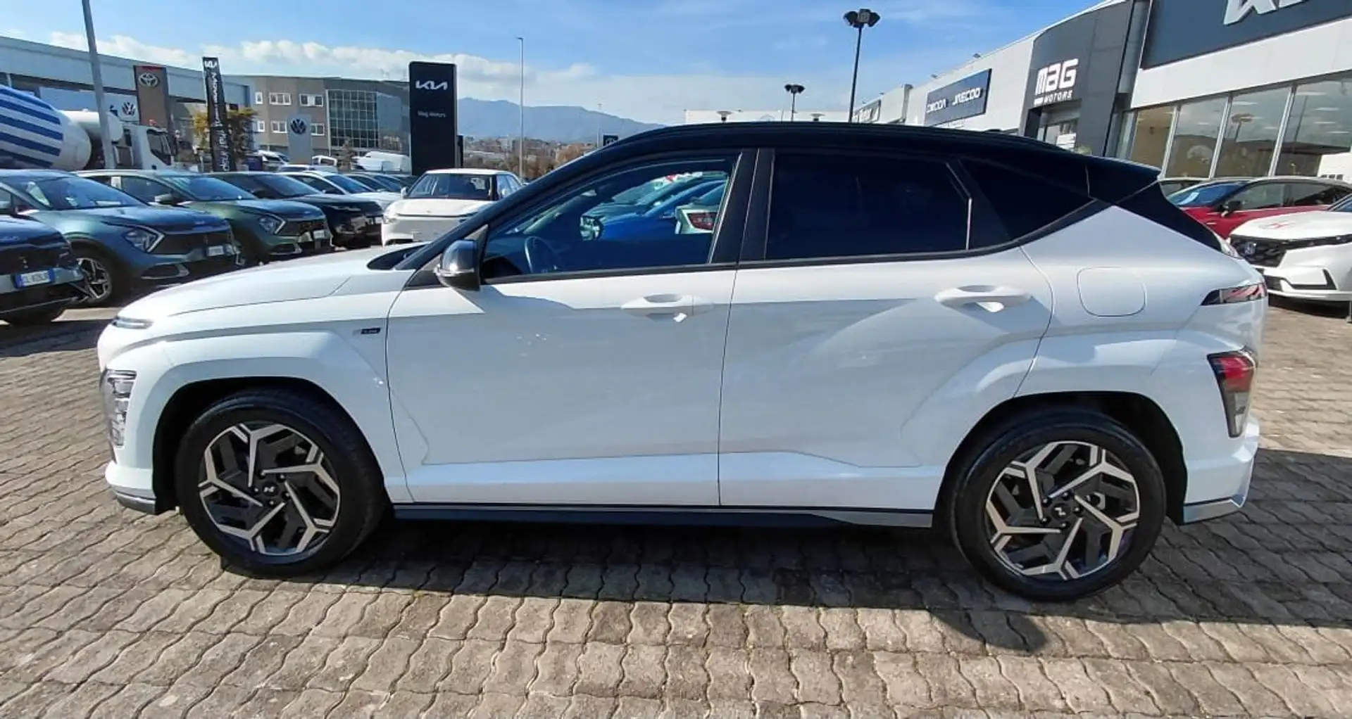 Hyundai KONA Kona 1.6 gdi hev N Line dct Weiß - 2