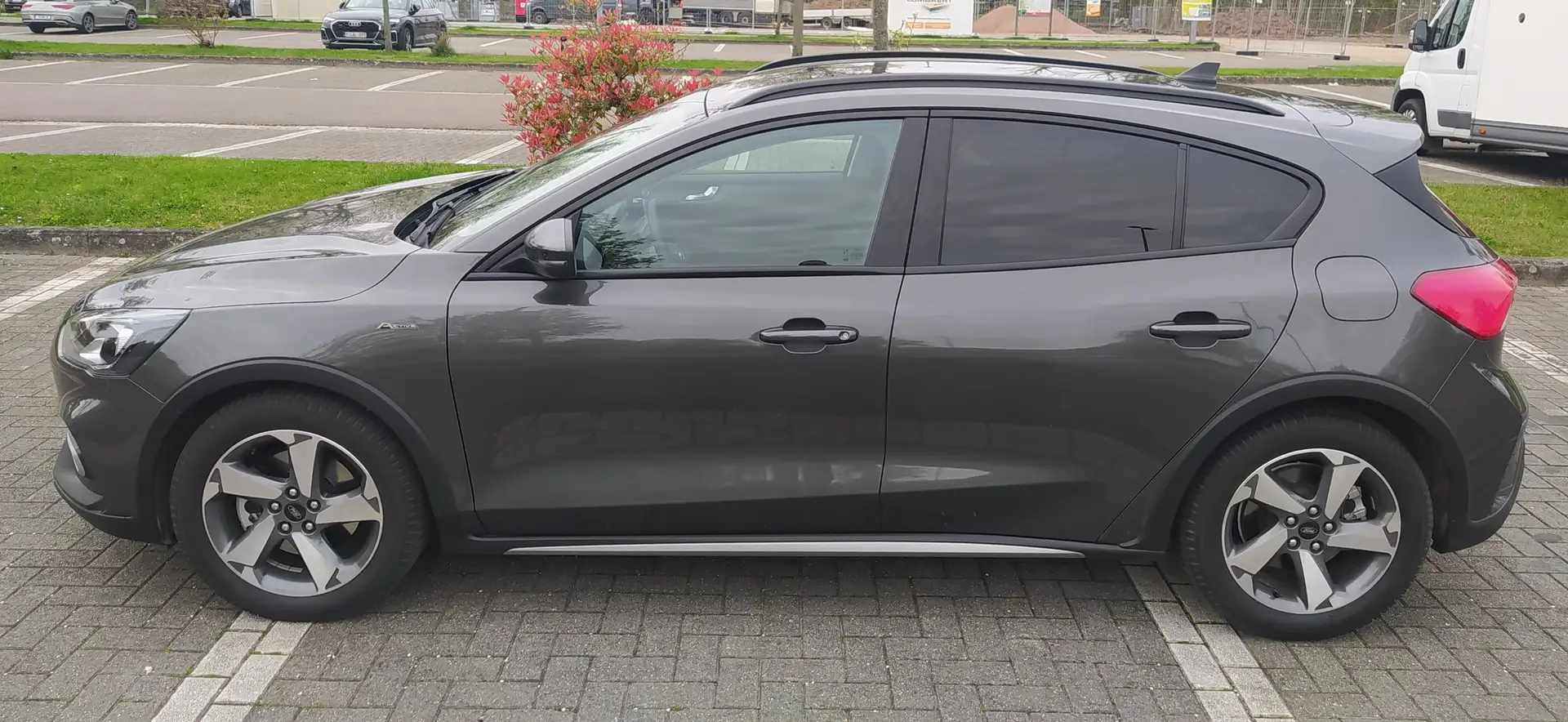 Ford Focus Active 125pk AS NEW 30.000km (warranty Ford 2025) Gris - 2
