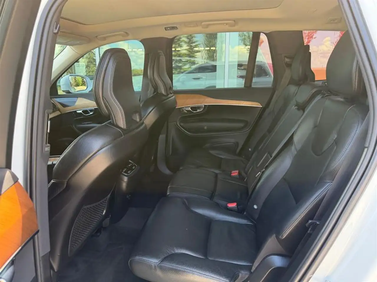 Volvo XC90 снимка Volvo XC90