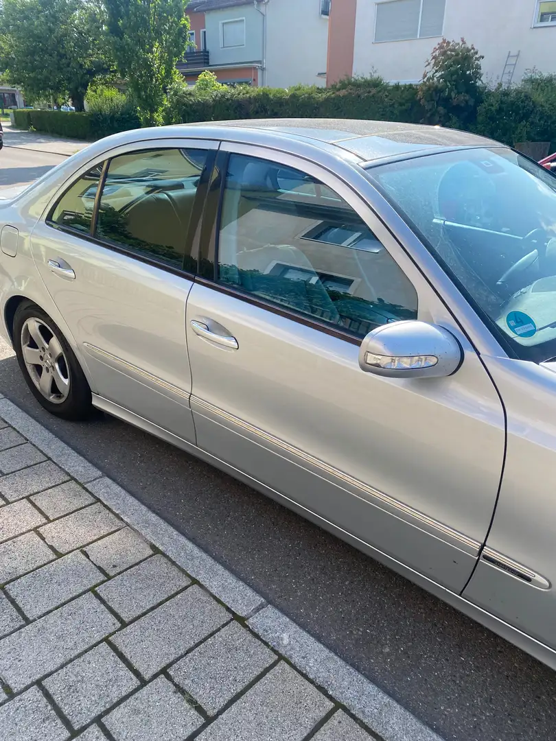 Mercedes-Benz E 220 E 220 T CDI Automatik Elegance DPF Silber - 2