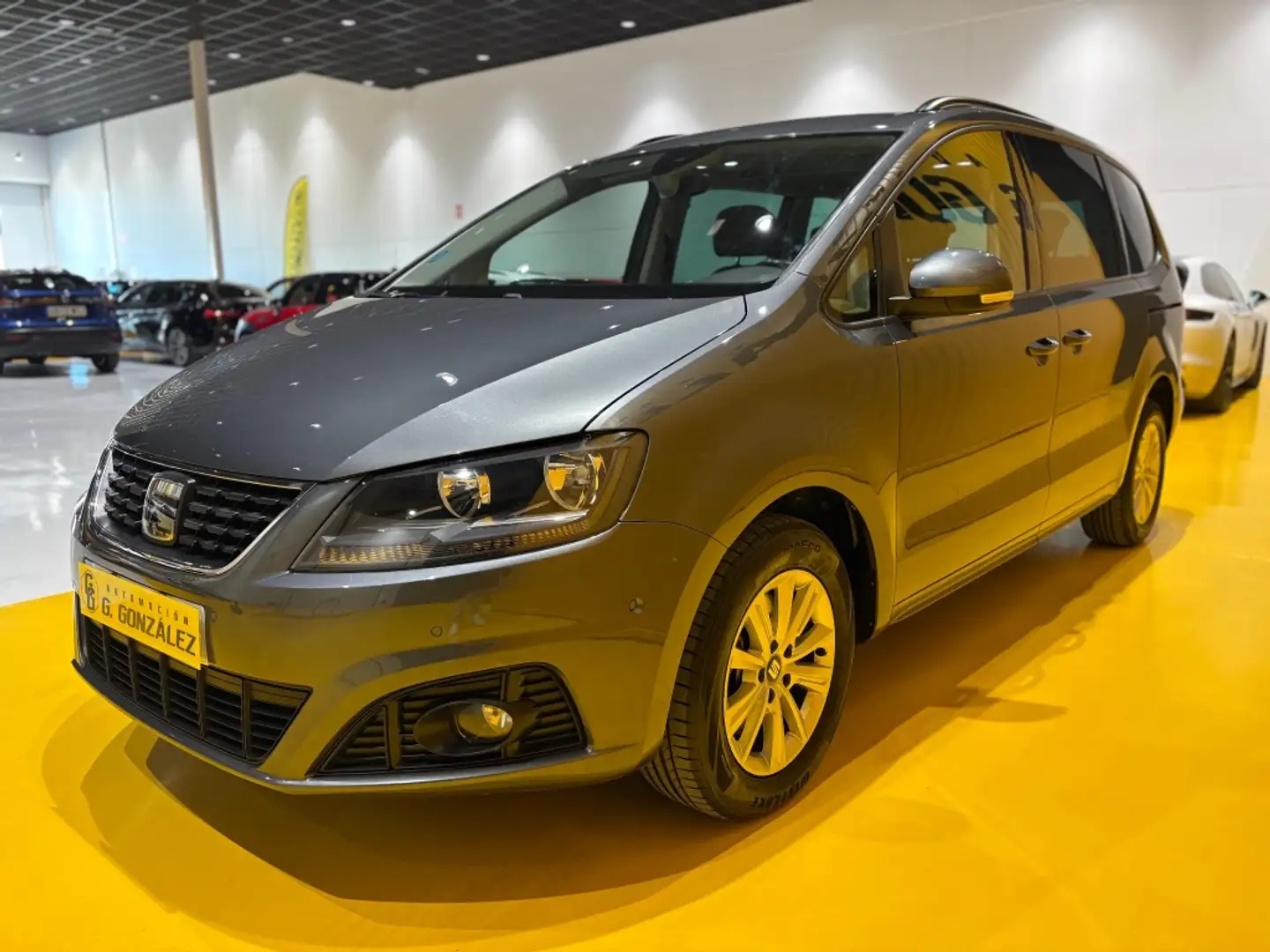 SEAT Alhambra 1.4 TSI S&S Style DSG 7 plazas Gris - 2