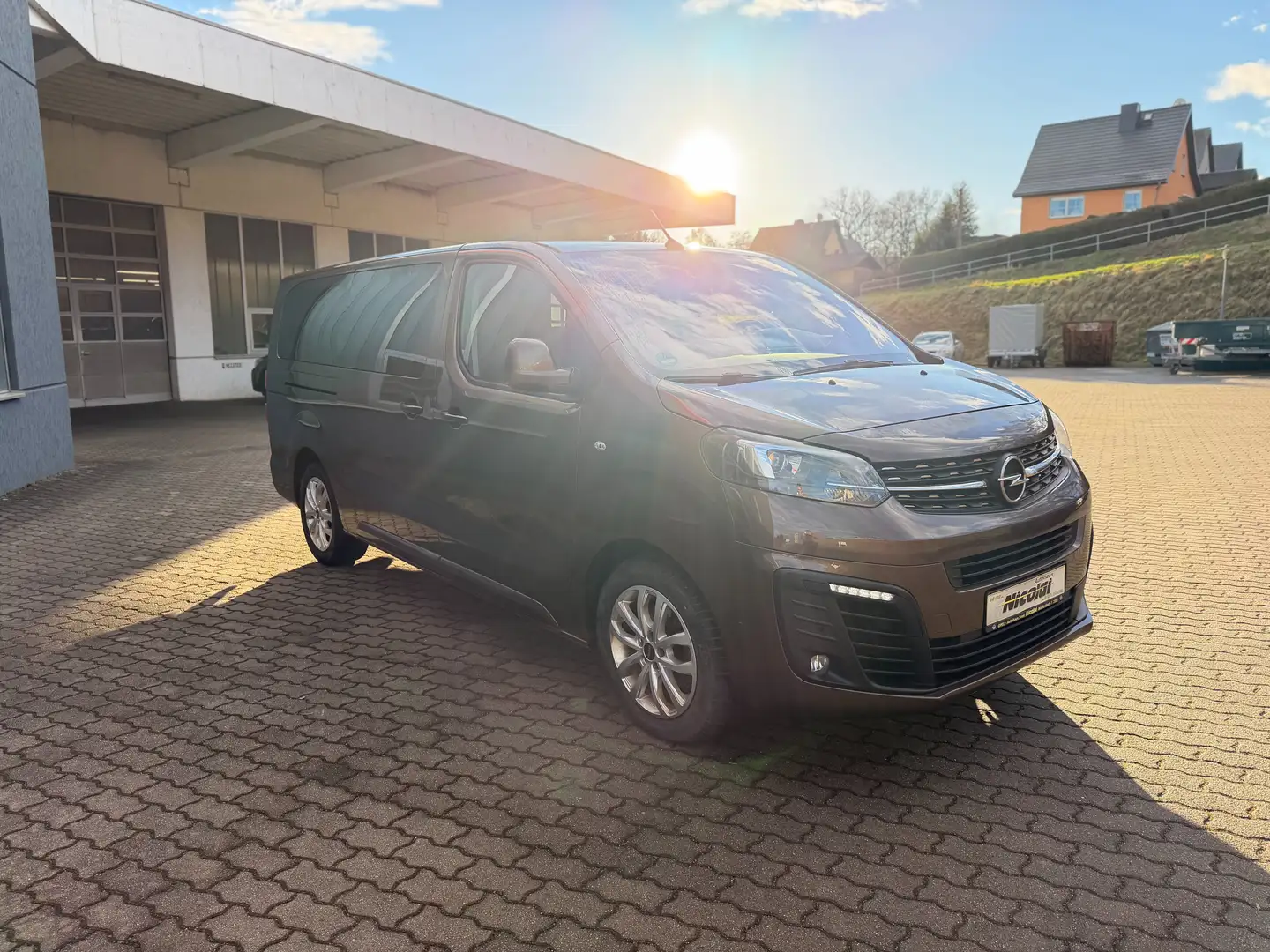 Opel Zafira Life Edition L (L3), *AHZV*NAVI*RFK*CarPlay* 8-Sitzer Brun - 2