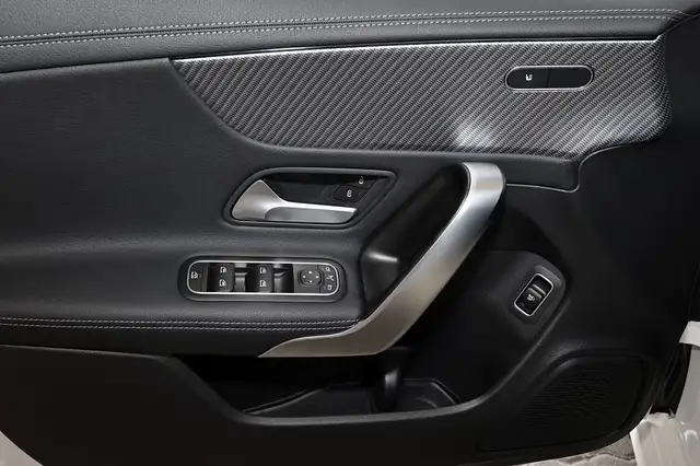 Mercedes-Benz CLA view 12