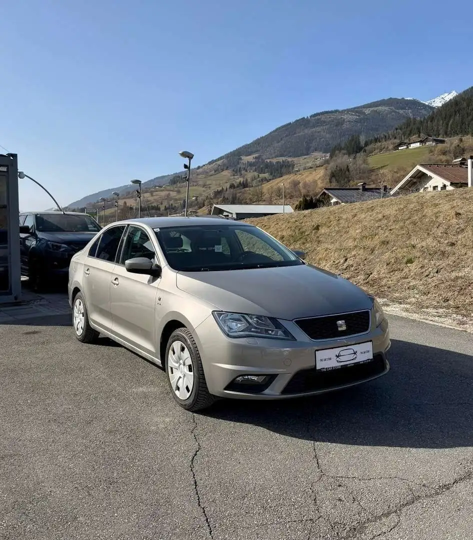 SEAT Toledo Style *PICKERL NEU**FINANZIERUNG* Grau - 1