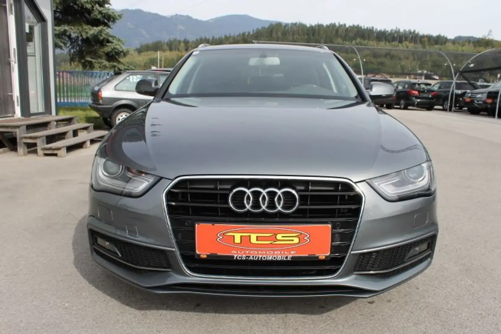 Audi A4 Avant 2,0 TDI Intense Aut.*S-Line*** Grau - 2