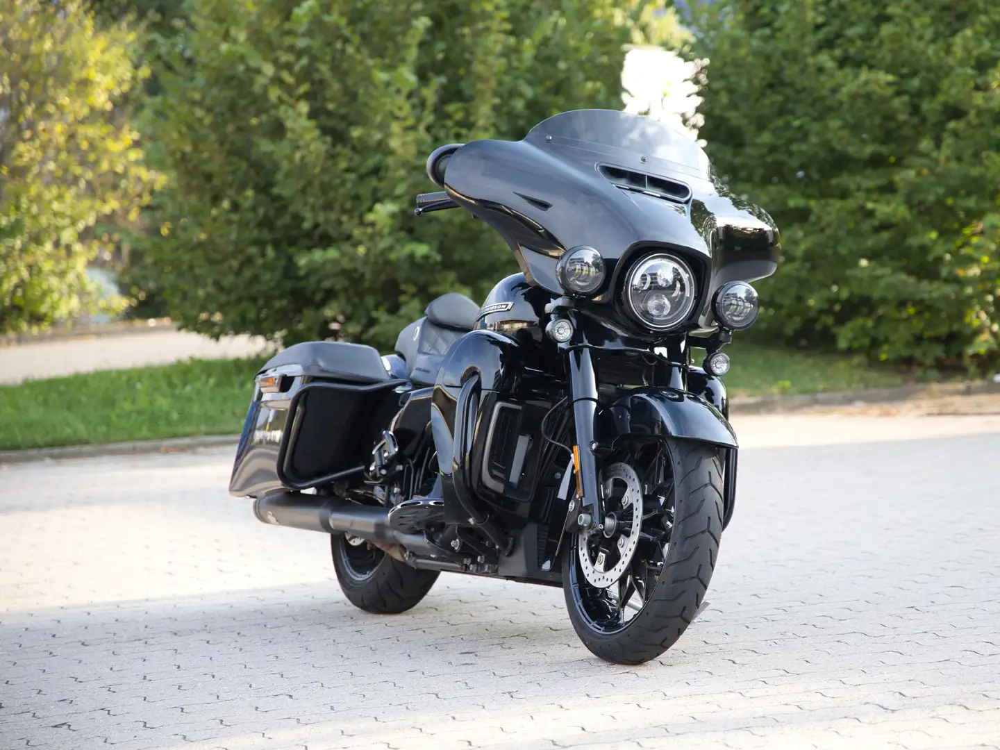 Harley-Davidson Street Glide Special 114 Cui Fekete - 1