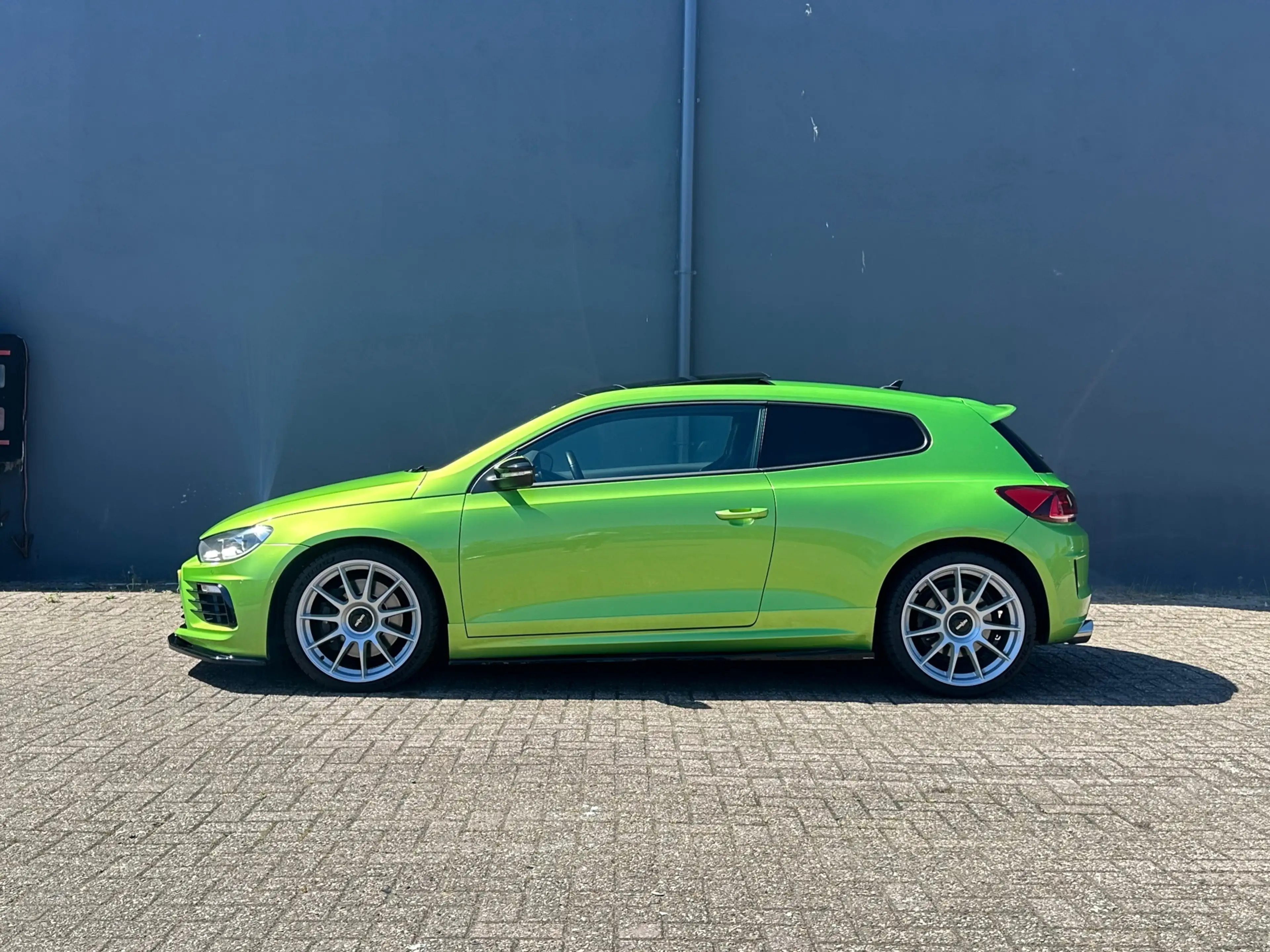 Volkswagen Scirocco 2.0 TSI R - 6R Kuipstoelen — photo 2