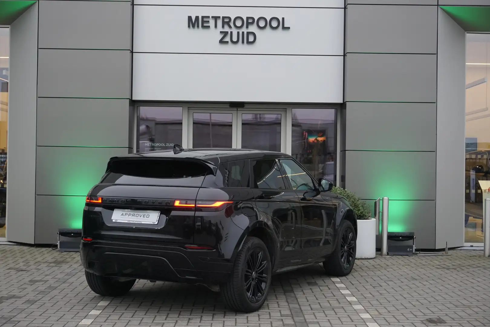 Land Rover Range Rover Evoque Dynamic SE AWD Auto. 24MY Noir - 2