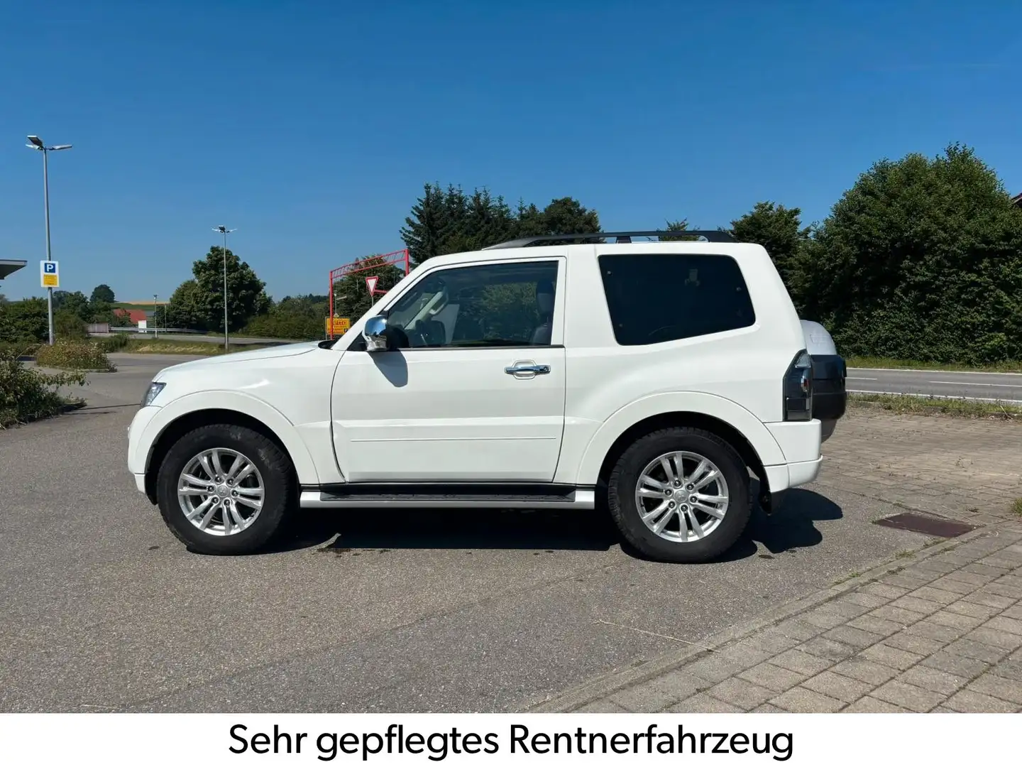 Mitsubishi Pajero 3,2 DI-D 4WD Top Automatik nur 51.000 km Weiß - 2