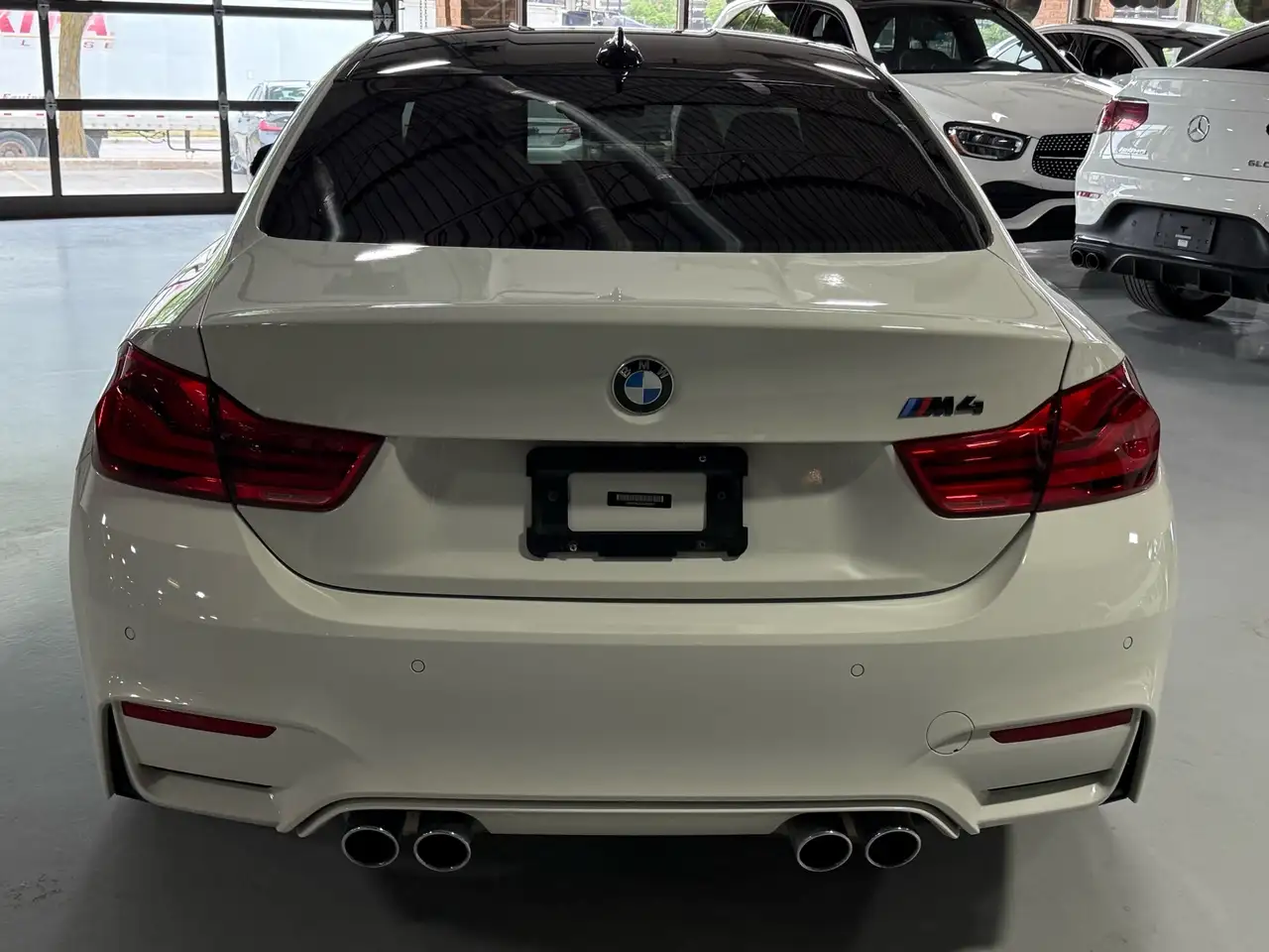 BMW M4 снимка BMW M4