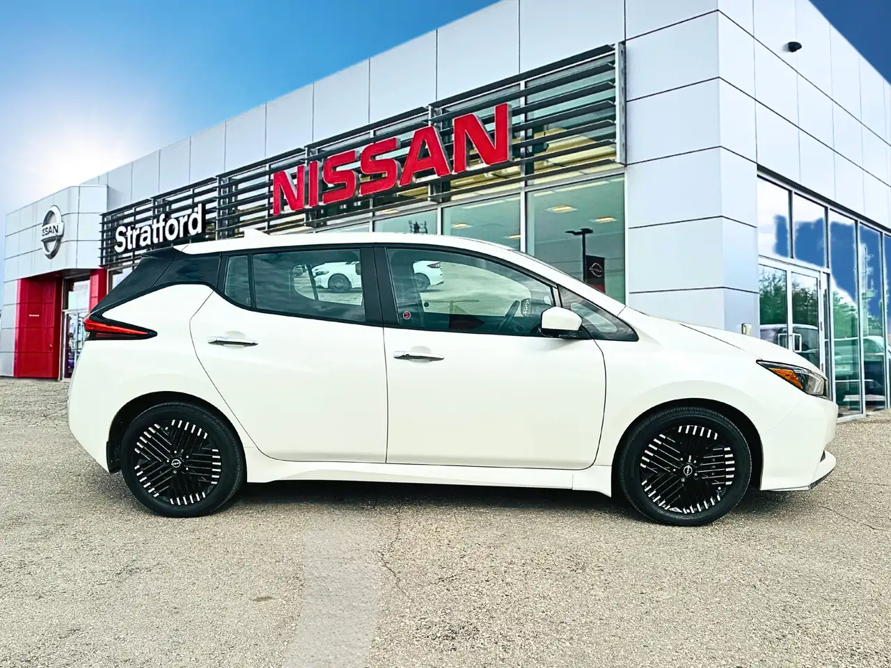 Nissan Leaf снимка Nissan Leaf