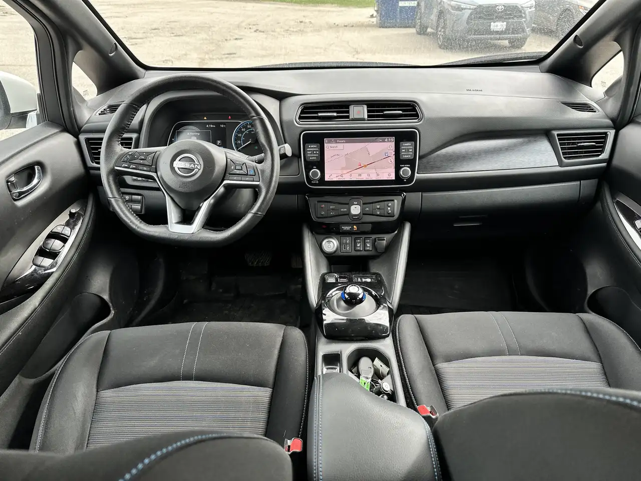 Nissan Leaf снимка Nissan Leaf