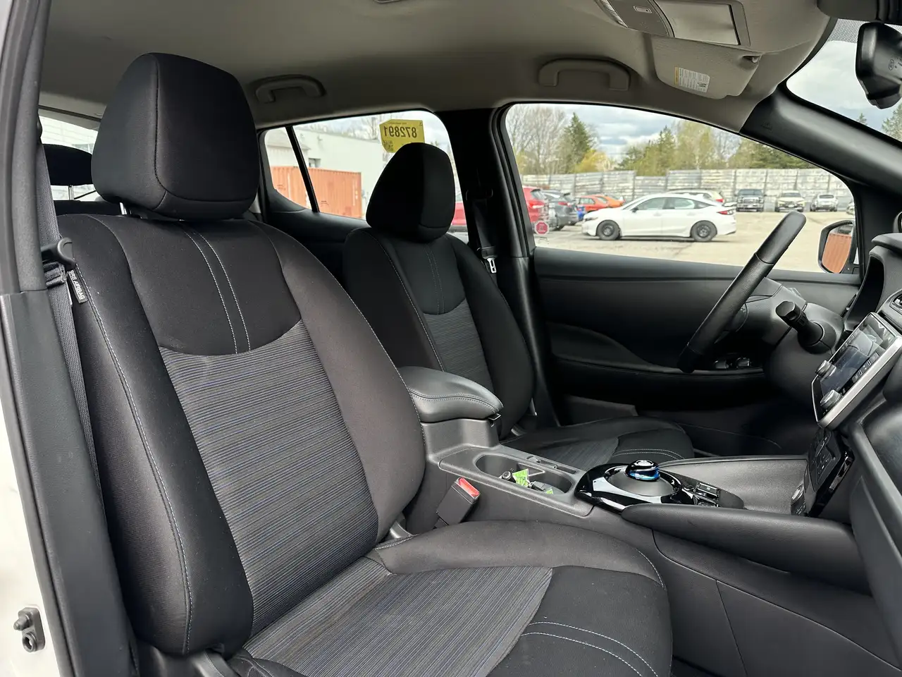 Nissan Leaf снимка Nissan Leaf