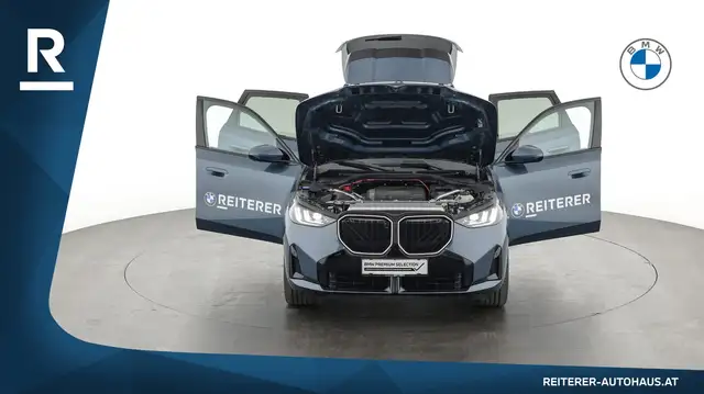 BMW X3 view 8