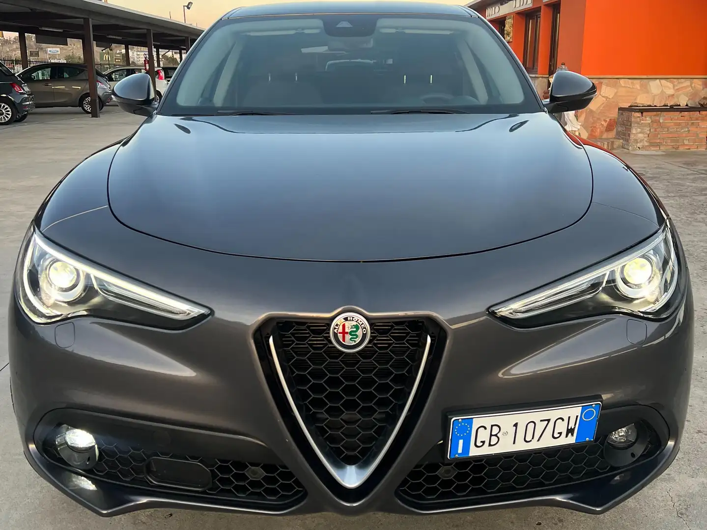 Alfa Romeo Stelvio 2.2 Super Q4 190cv MOTORE NUOVO FATTURA ALFA ROMEO Grigio - 2