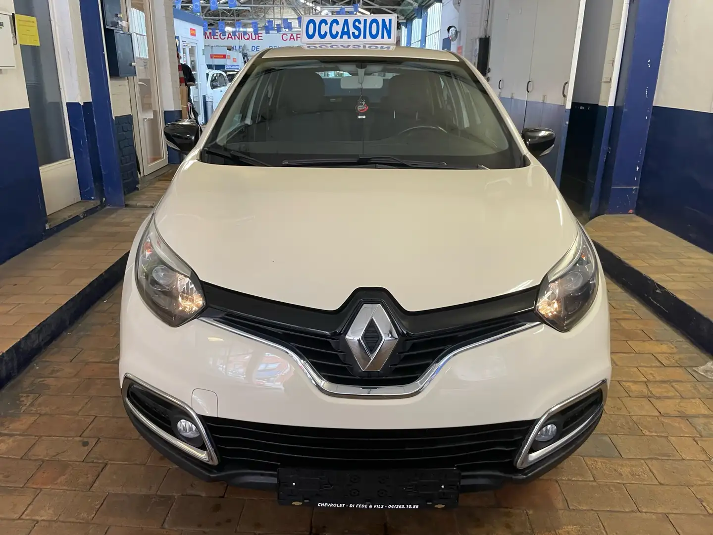 Renault Captur 0.9 TCe Energy Zen airco gps Beige - 2