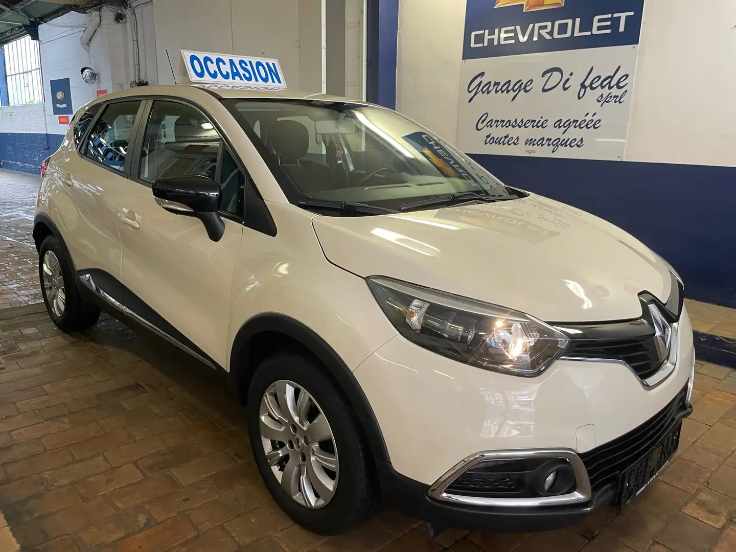 Renault Captur 0.9 TCe Energy Zen airco gps Beige - 1