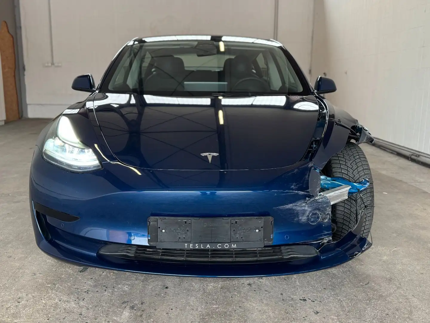 Tesla Model 3 Standard Range Plus RWD 360° UNFALL Blauw - 2