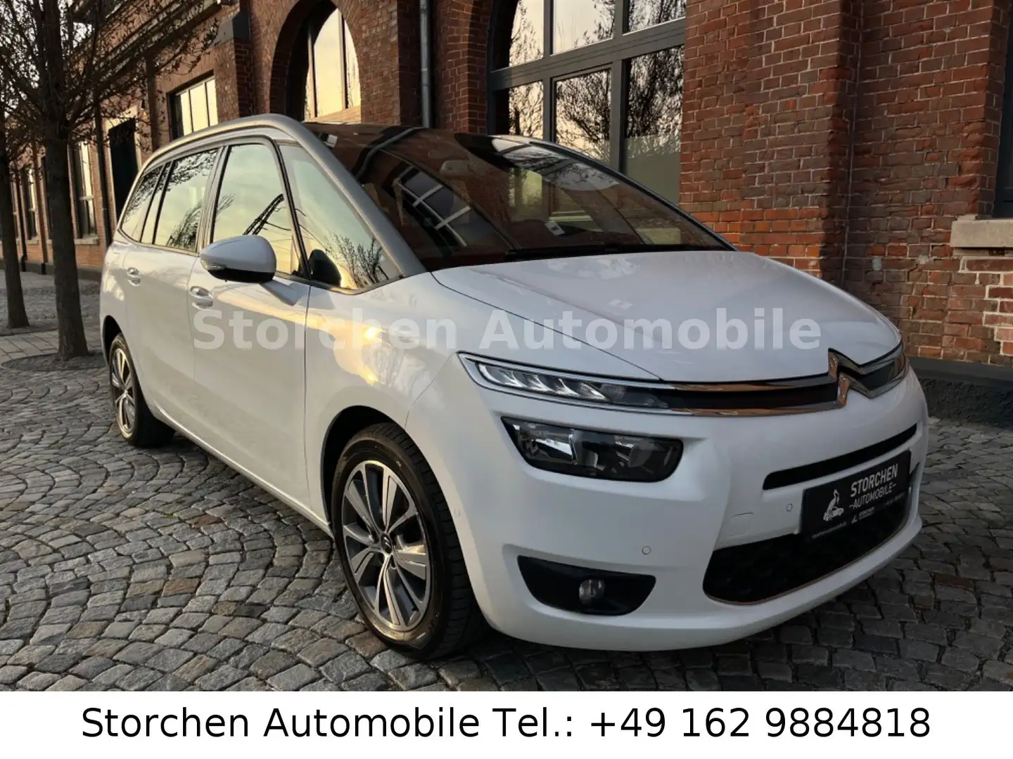 Citroen Grand C4 Picasso BlueHDi 150 Weiß - 1