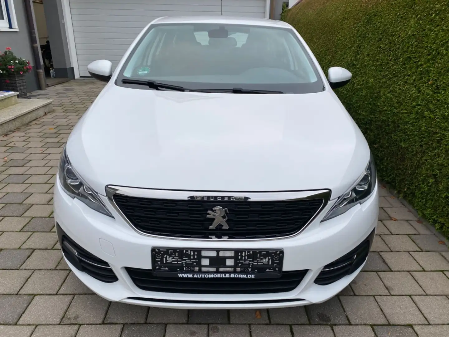Peugeot 308 BlueHDi 130 Active SW Navi, PDC, Alu ,TOP! Weiß - 2
