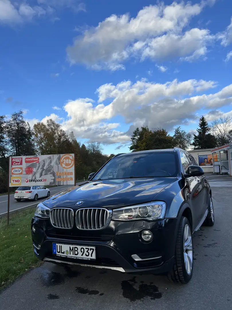 BMW X3 xDrive 20 d Schwarz - 1