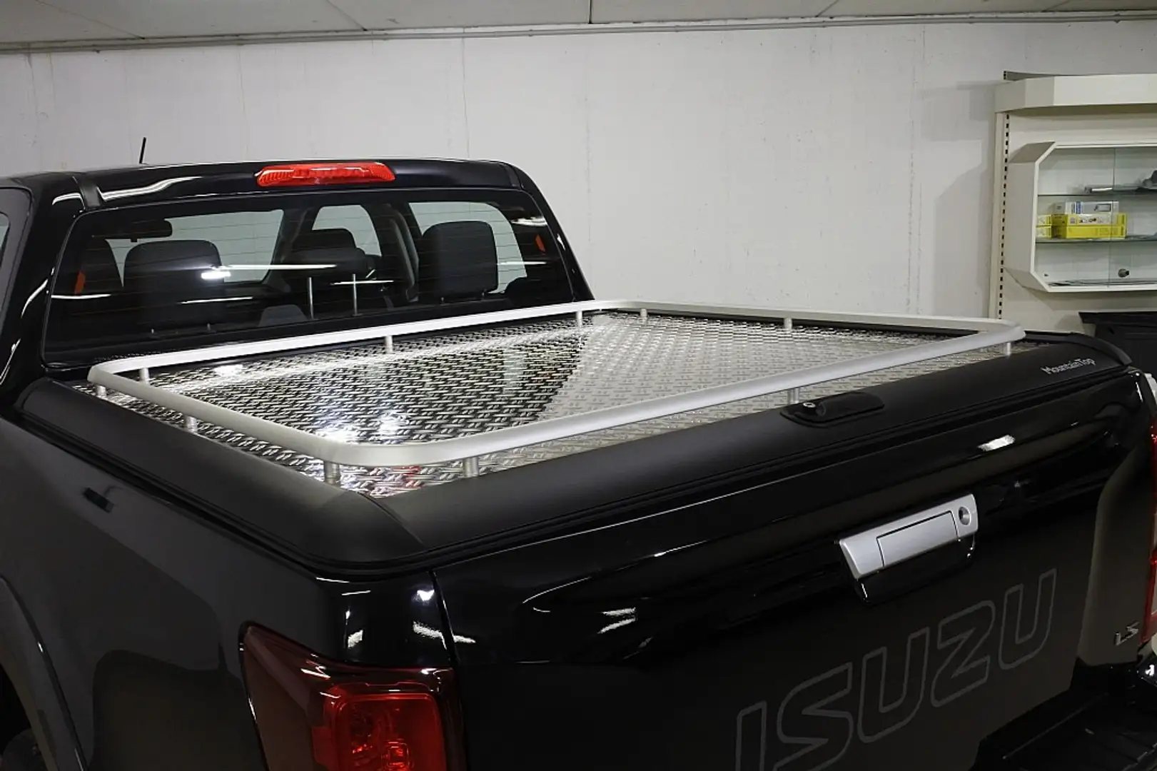 Isuzu D-Max D-MAX Double Cab 4x4 LS A/T Schwarz - 2