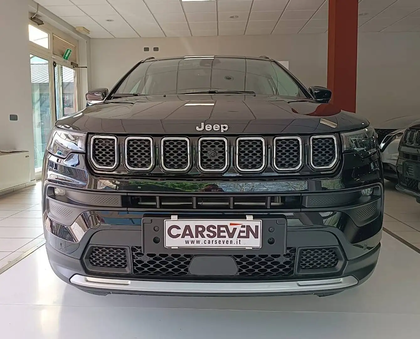 Jeep Compass 1.3 t. t4 Limited 2wd 150cv ddct Zwart - 2