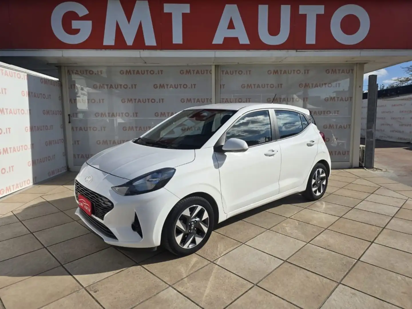 Hyundai i10 1.0 67CV CONNECTLINE GARANZIA CARPLAY ANDROID Bianco - 1