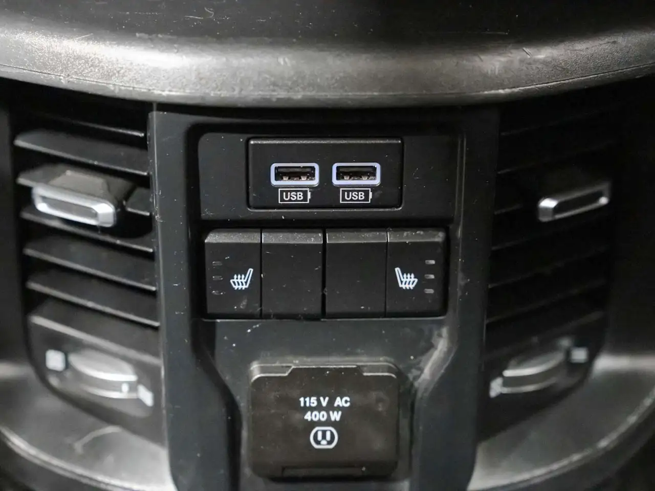 RAM 2500 снимка RAM 2500