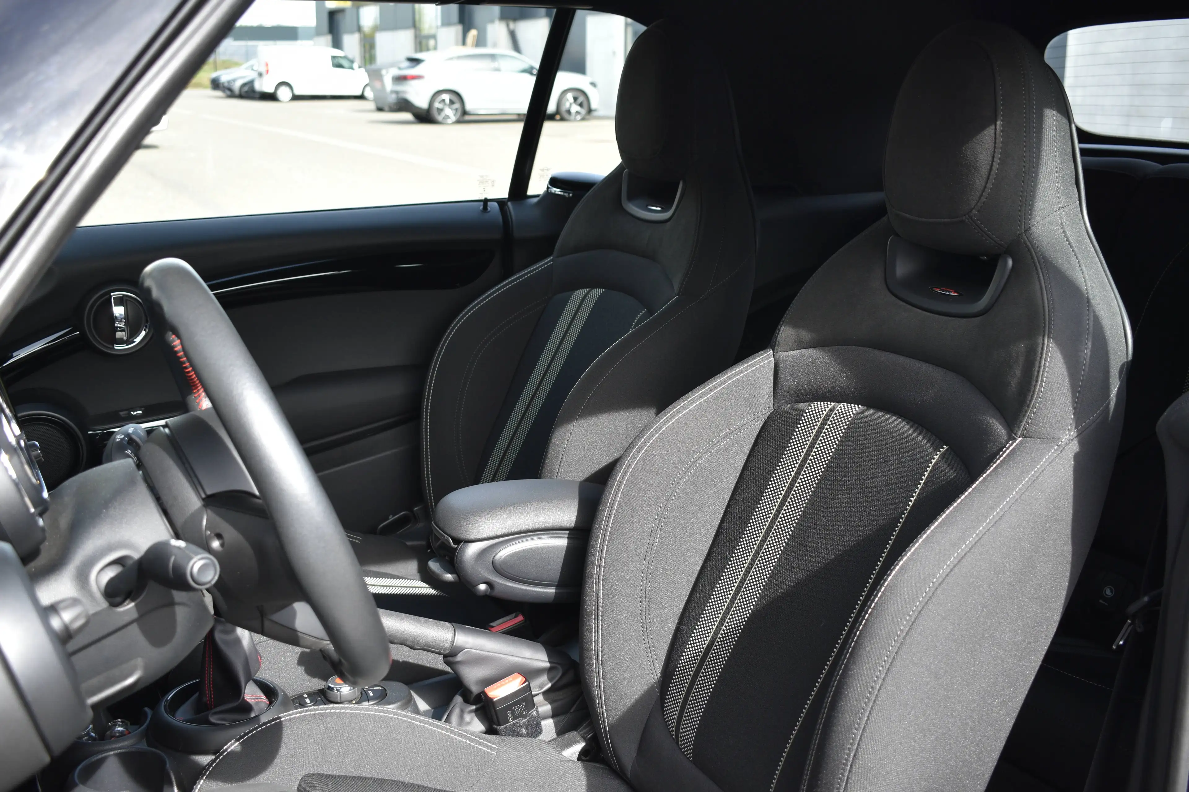 MINI Cooper Cabrio Mini 1.5 Cooper Cabriolet JCW *John Cooper Works* — photo 6