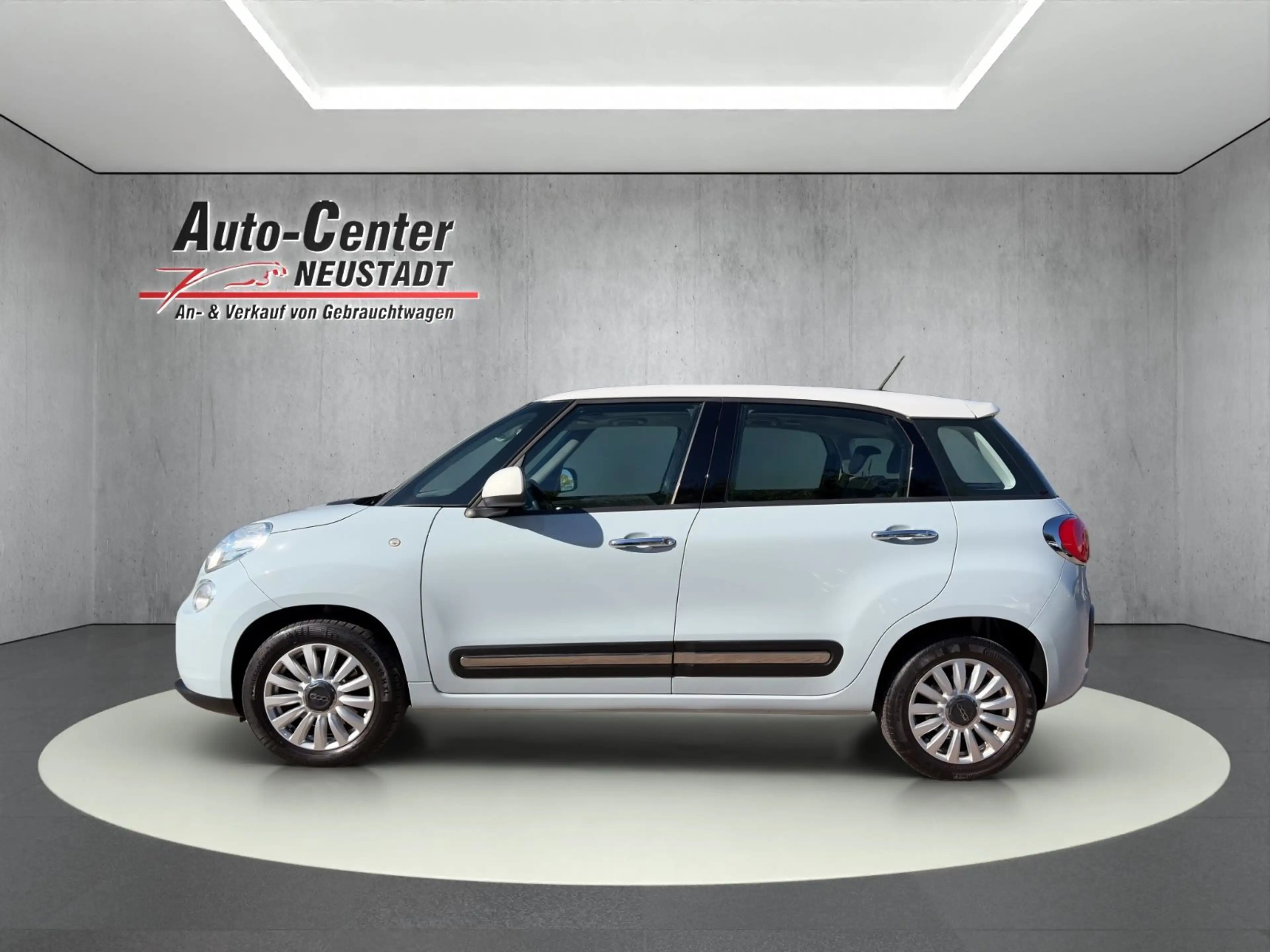 Fiat 500L Lounge KLIMAA/PDC/PANO/TEMPO/BLU — photo 2