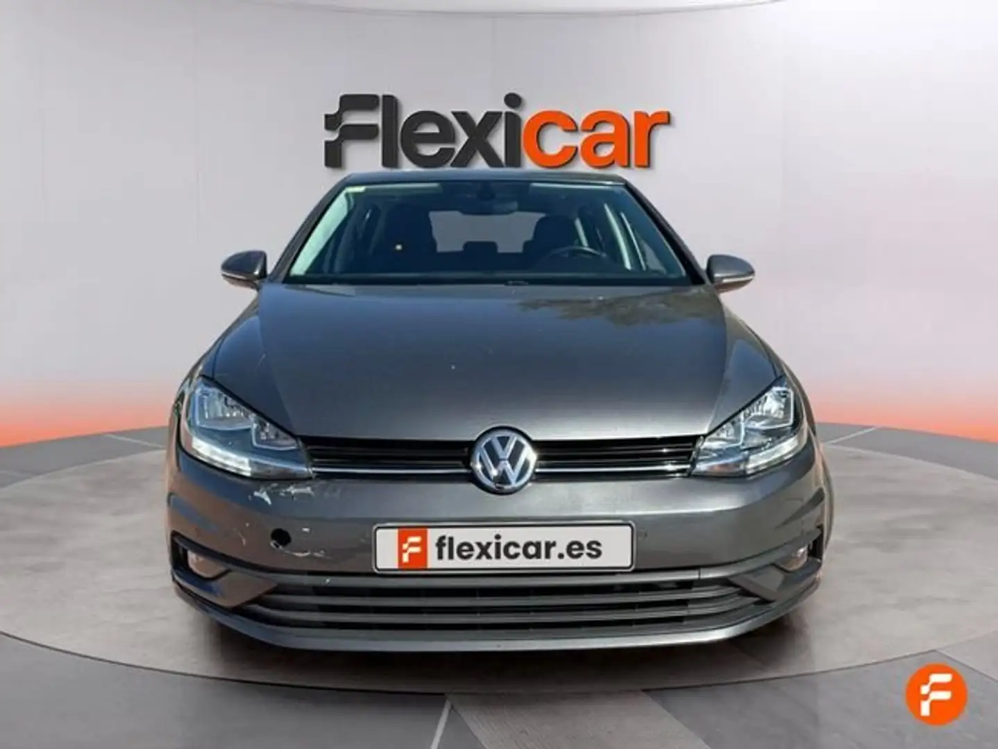 Volkswagen Golf 1.0 TSI Advance 85kW Gris - 2